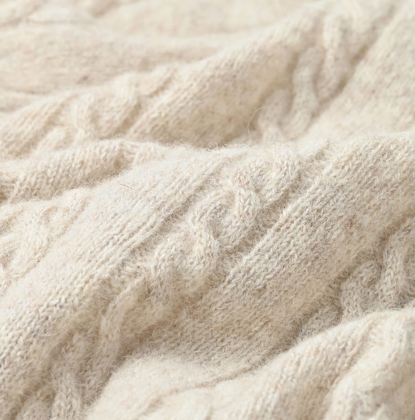 45R(フォーティファイブアール) |シェットランドケーブル縮絨の908ラグランセーター