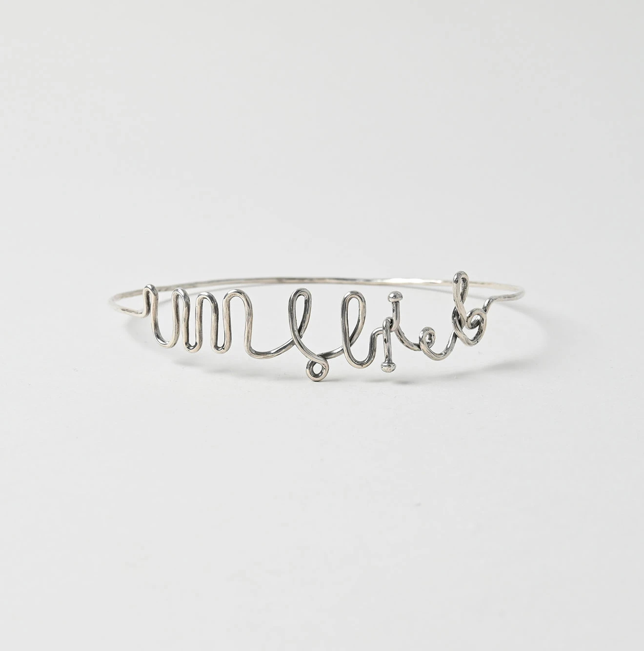 45R(フォーティファイブアール) |ネオンシルバーのUmiiチョーカー