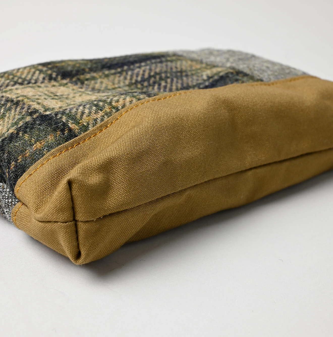 45R（フォーティファイブアール）| ツイードのポーチ Bag | 公式サイト 