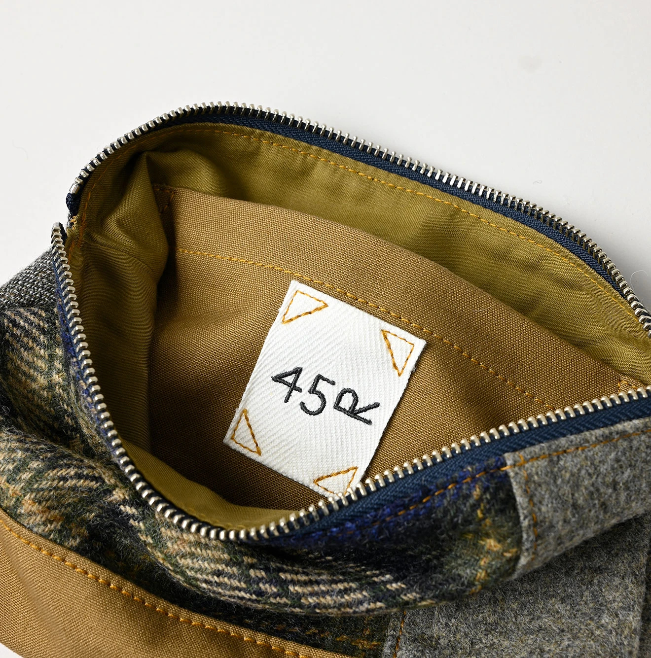 45R（フォーティファイブアール）| ツイードのポーチ Bag | 公式サイト