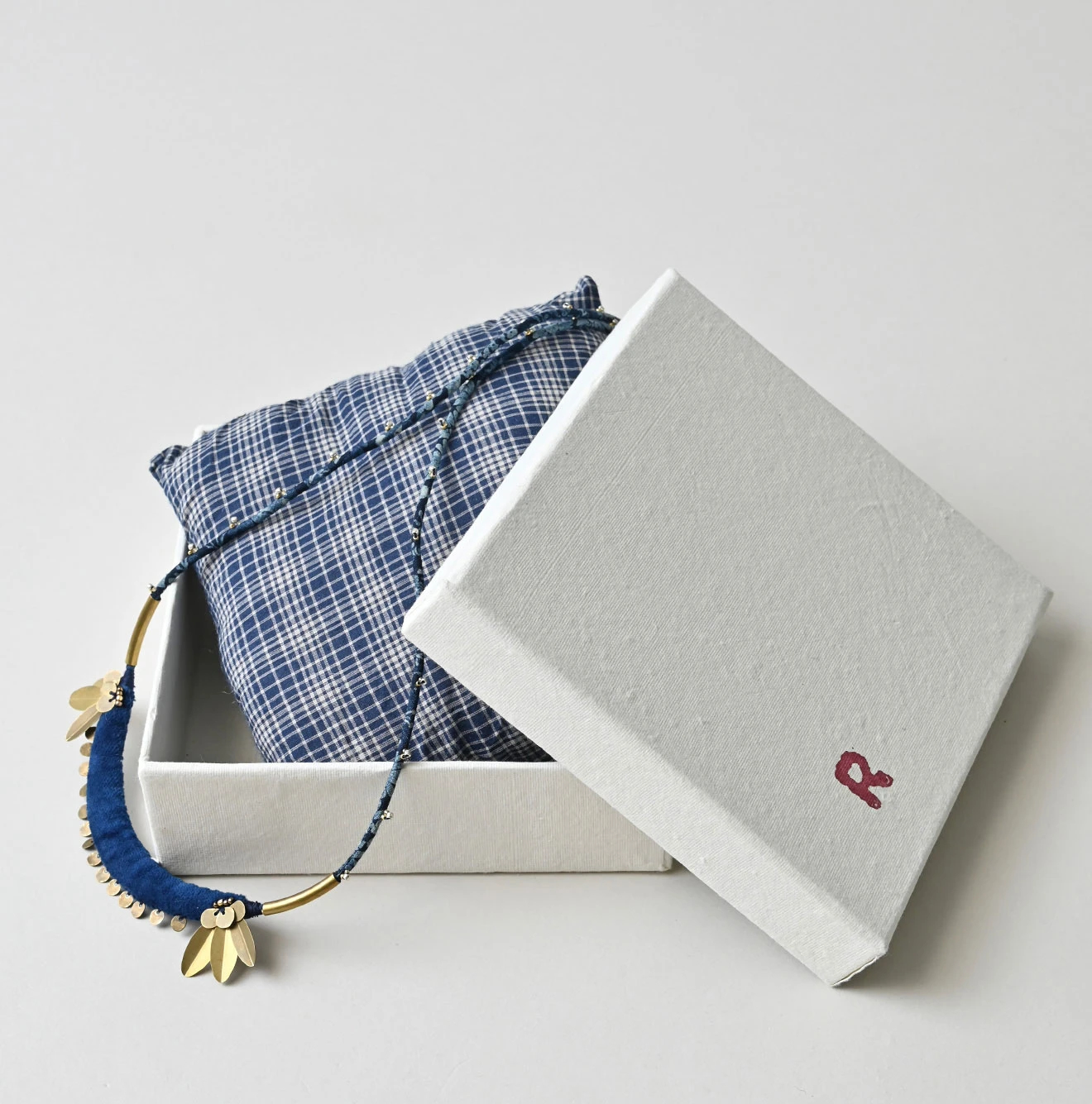 45R(フォーティファイブアール) |別珍のチョーカー（藍）