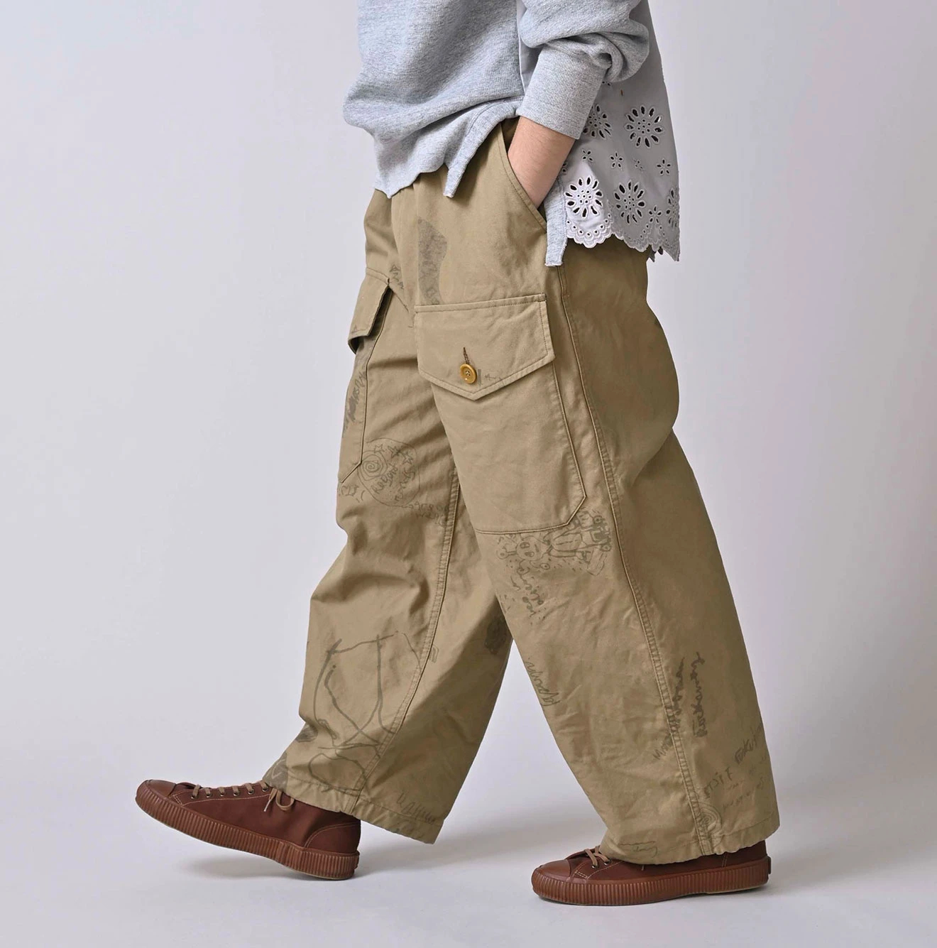 45R(フォーティファイブアール) |ダック落書きプリントの908テントパンツ