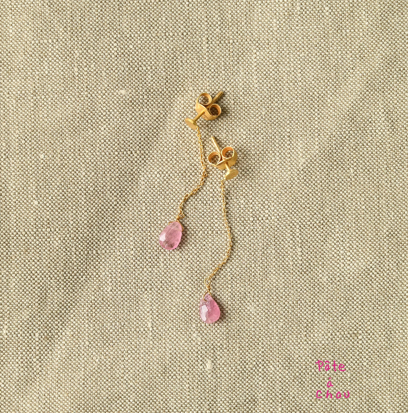 45R(フォーティファイブアール) |パトアシュ ストーン×ゴールドドローブのピアス