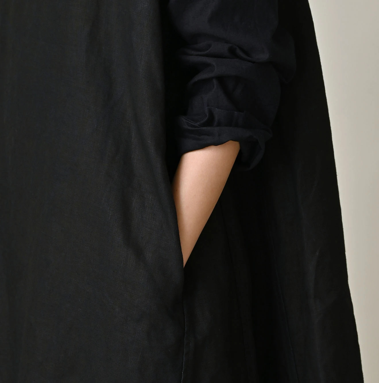 45R(フォーティファイブアール) |リネンクロスのサックドレス（インディゴ）