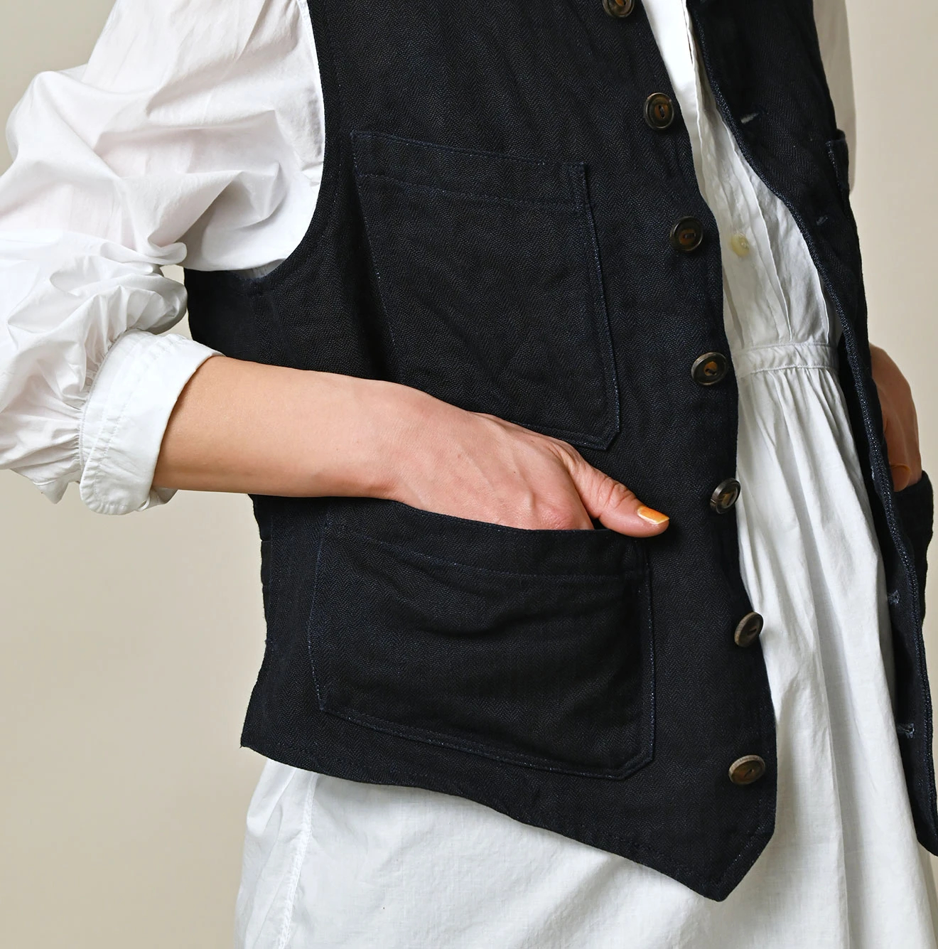 45R(フォーティファイブアール) |リネンヘリンボンの908ベスト（インディゴ）