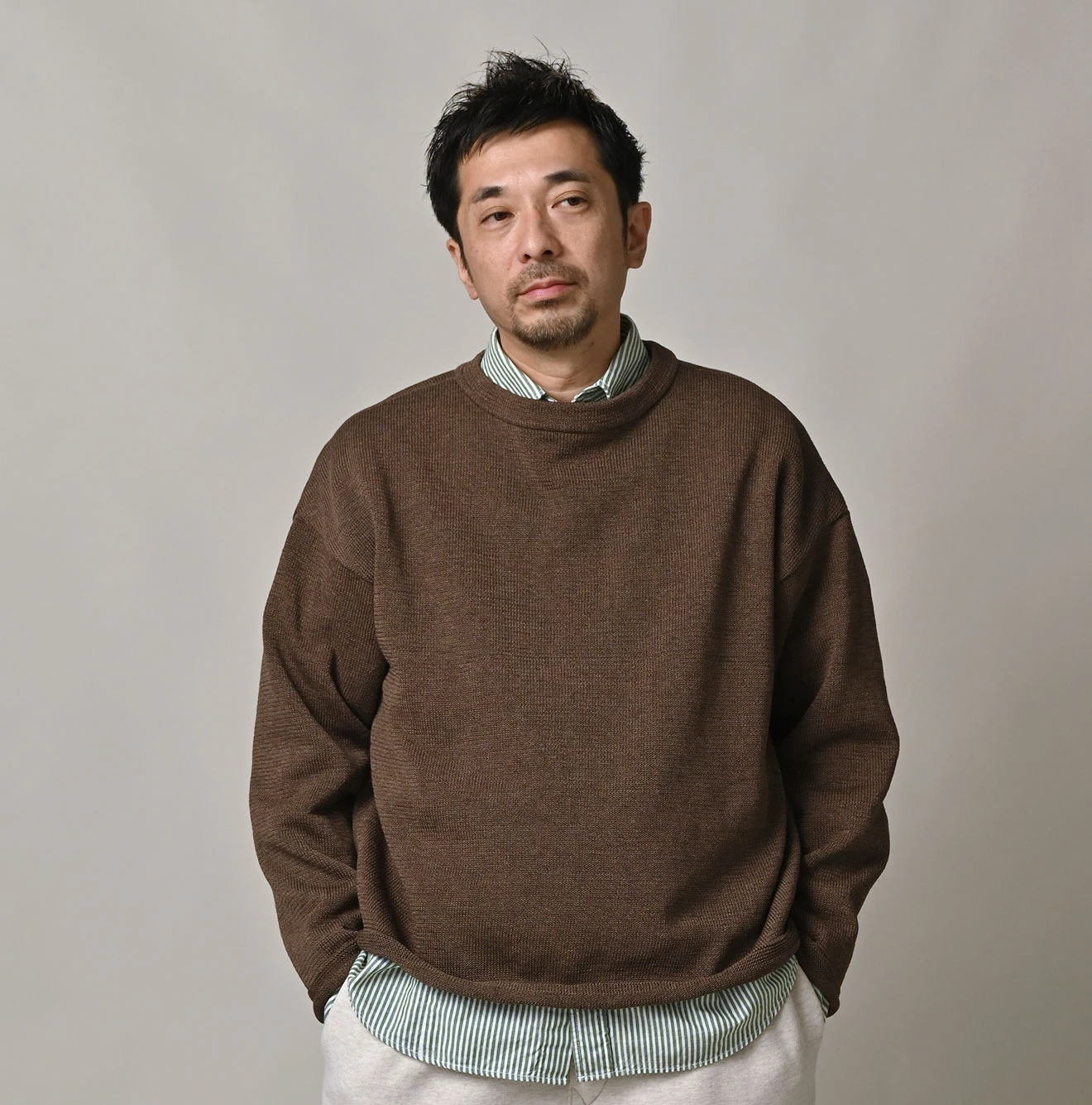 45R ギマニットセーター 45R（フォーティファイブアール）| ギマニットソーの908M比古Tシャツ