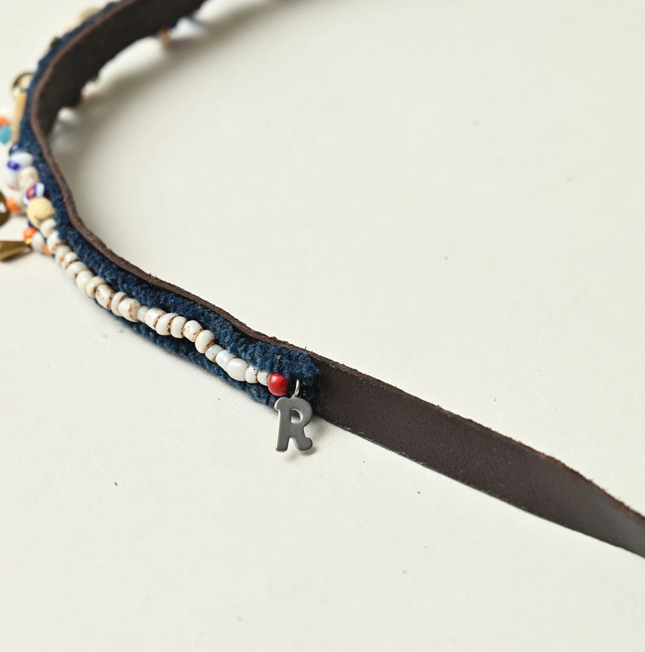 45R(フォーティファイブアール) |トンボ玉のレザーチョーカー