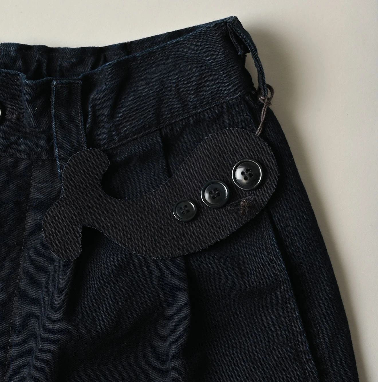 45R(フォーティファイブアール) |高密度ダックの908ペグショートパンツ（インディゴ）