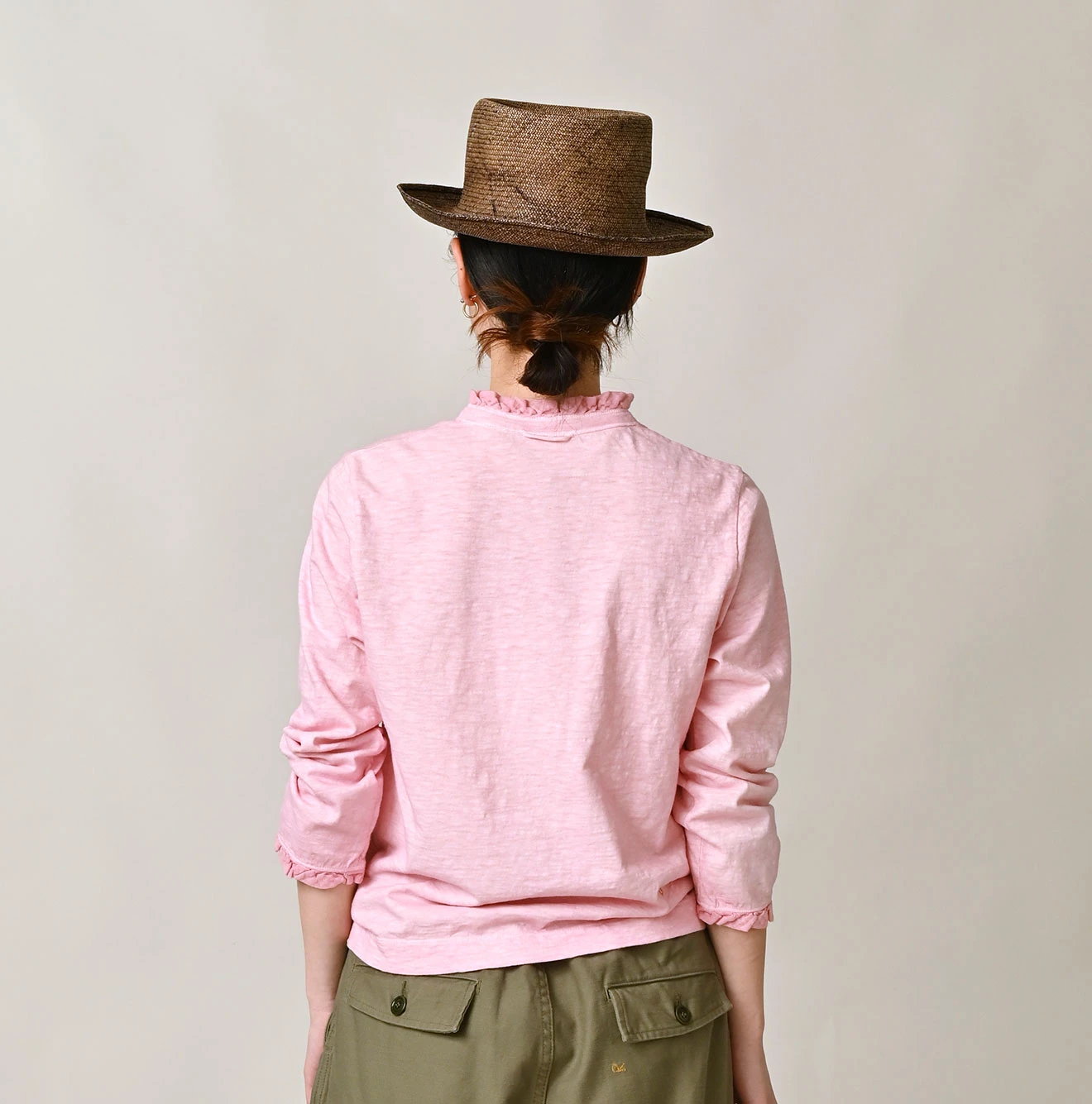 45R(フォーティファイブアール) |フリル天竺の四角ヘンリー（45草染）