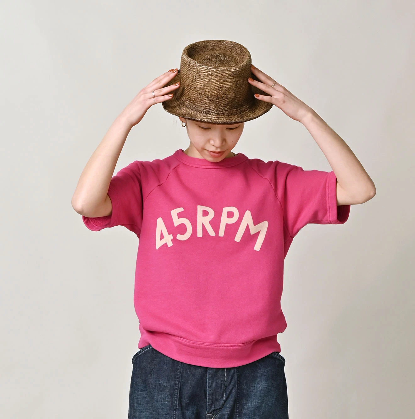 45R(フォーティファイブアール) |ガーゼ裏毛のロゴdeプティスウェット