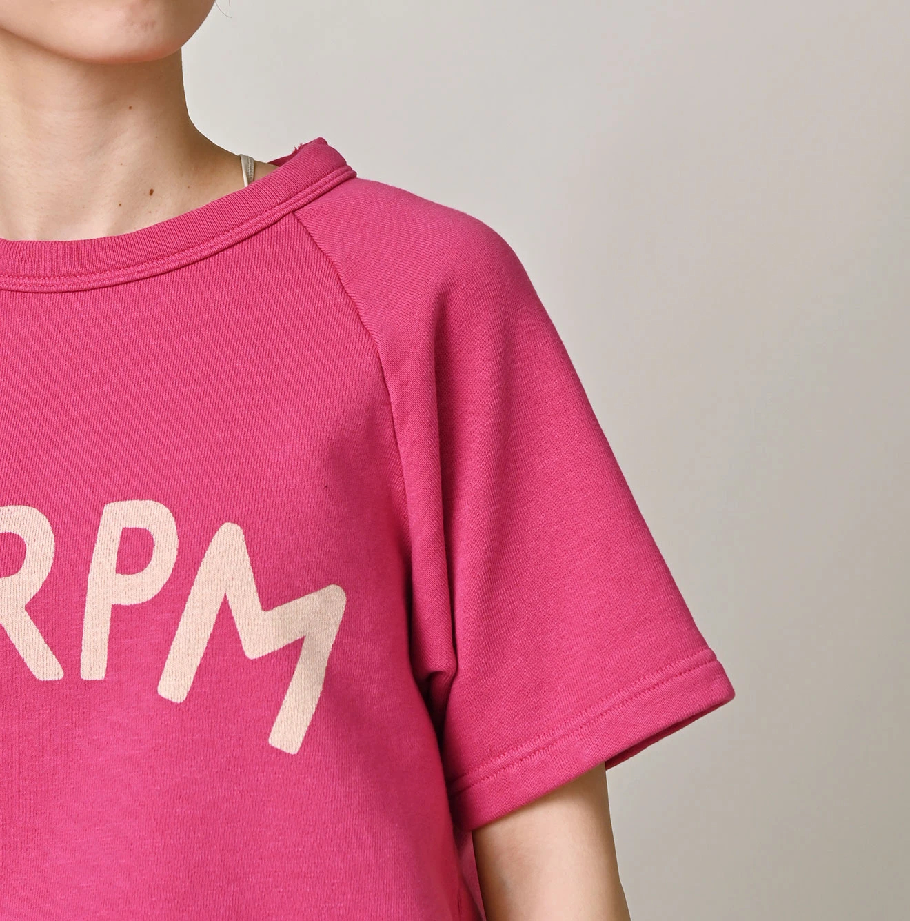 45R(フォーティファイブアール) |ガーゼ裏毛のロゴdeプティスウェット