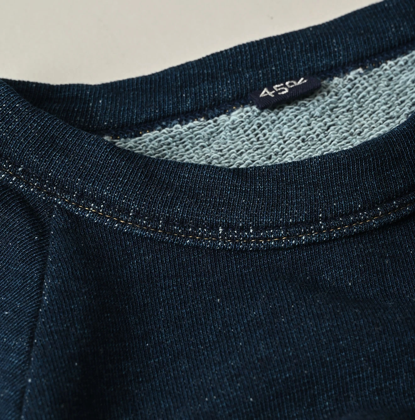 45R(フォーティファイブアール) |ガーゼ裏毛のロゴdeプティスウェット（インディゴ）