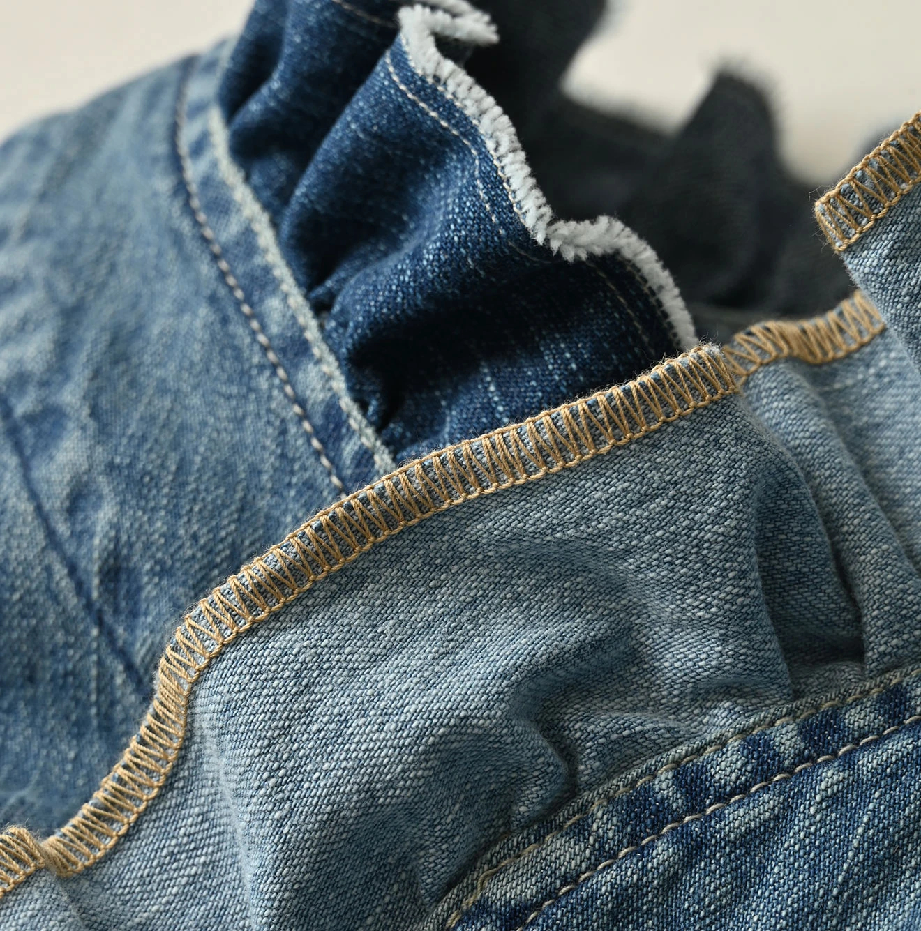 45R(フォーティファイブアール) |麦比古デニムのフリルワークベスト（重）