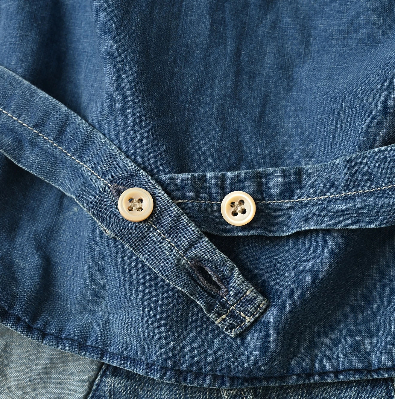 45R(フォーティファイブアール) |麦比古デニムのフリルワークベスト（重）