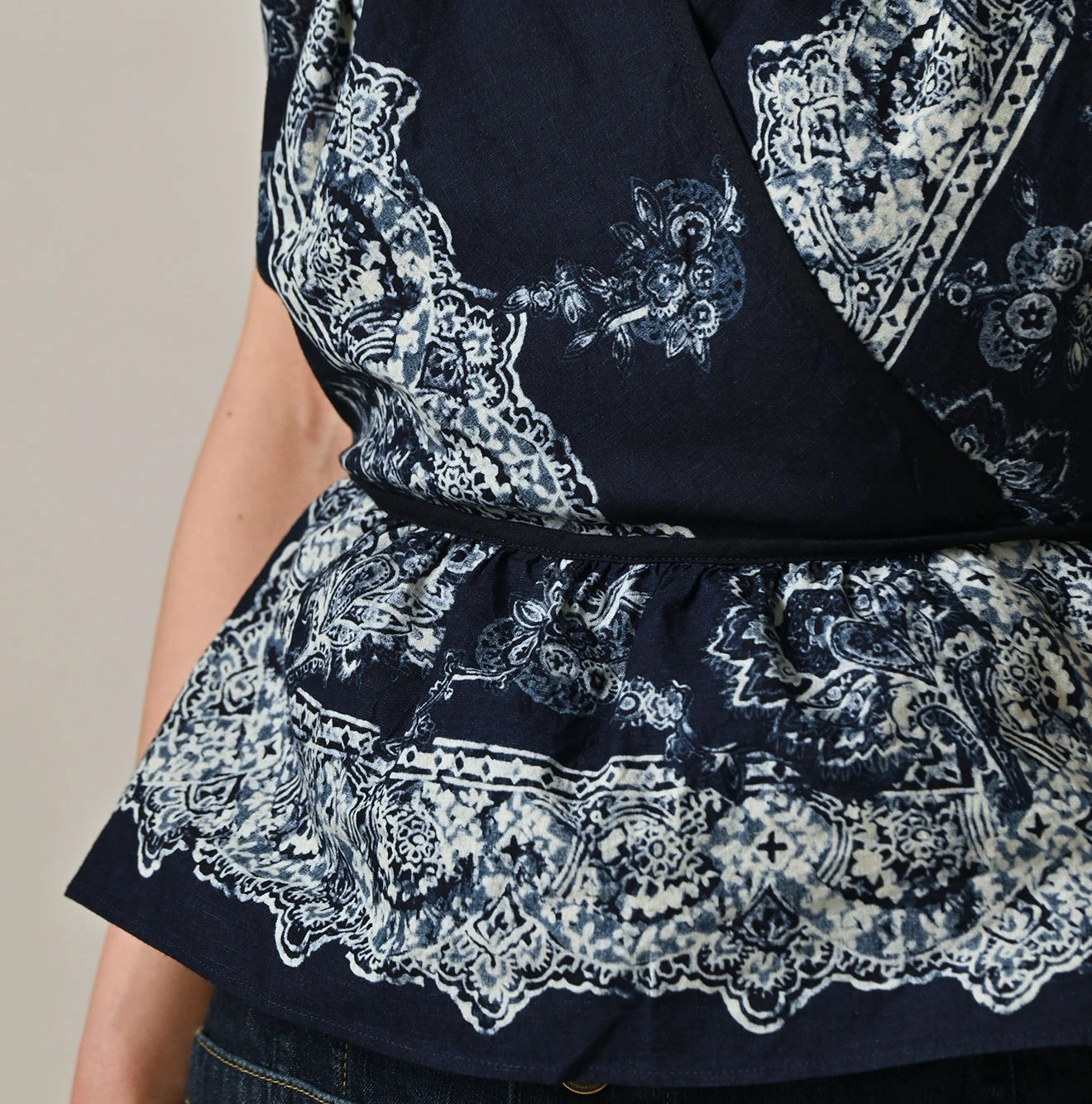 45R(フォーティファイブアール) |バンダナペイズリープリントのタンクブラ（インディゴ）