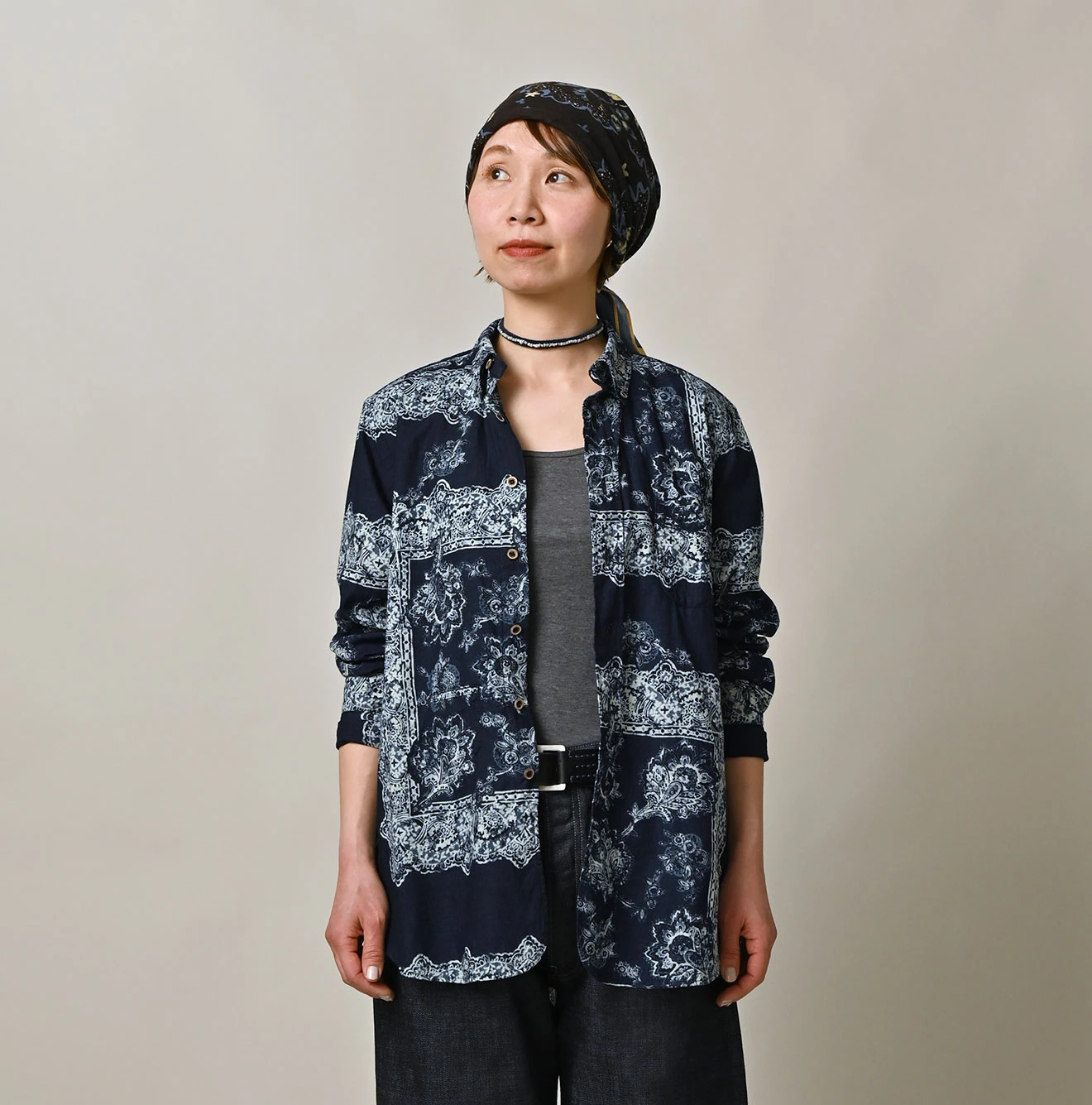 45R(フォーティファイブアール) |インドカディペイズリー更紗プリントの908ローファーシャツ（インディゴ）