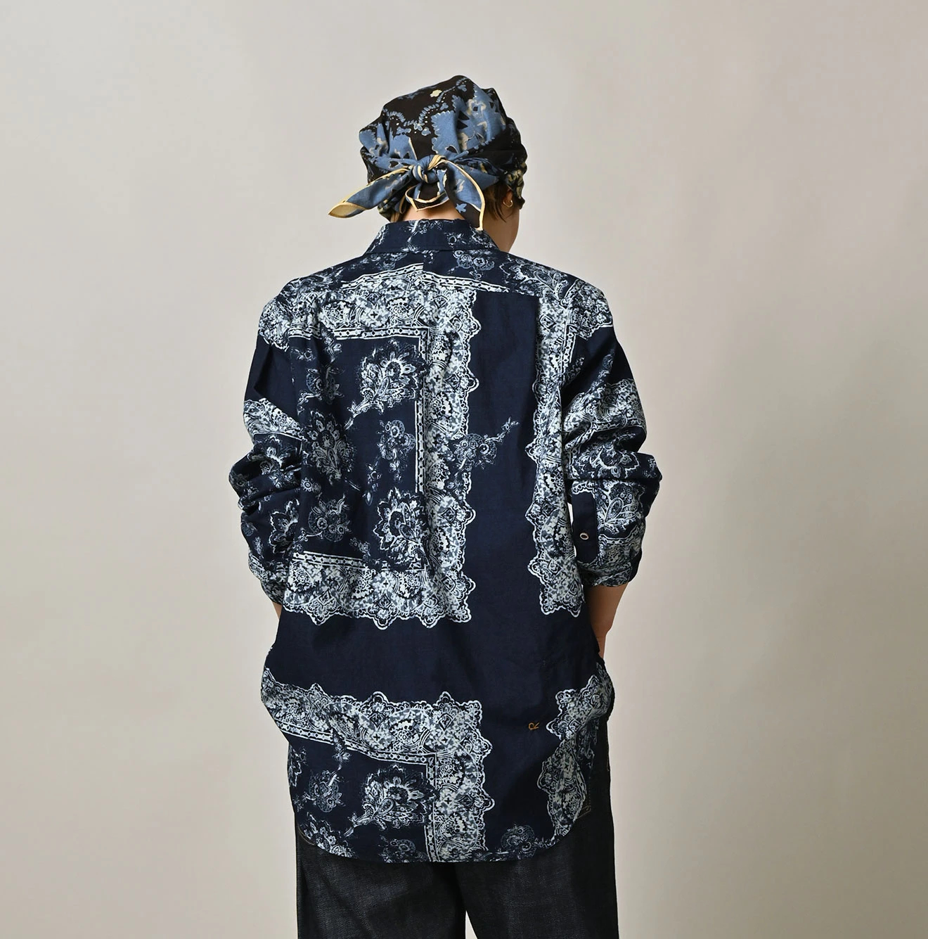 45R(フォーティファイブアール) |インドカディペイズリー更紗プリントの908ローファーシャツ（インディゴ）