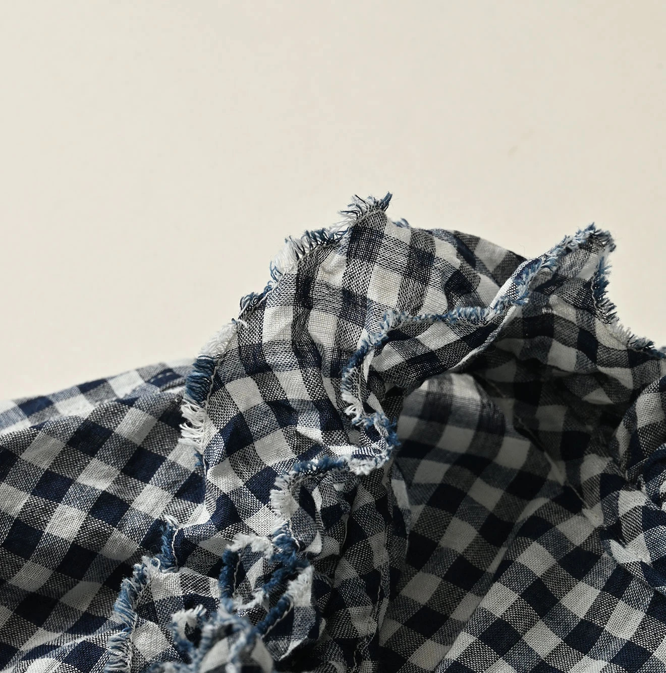 45R(フォーティファイブアール) |ガーゼギンガムのフリルカラードレス（インディゴ）