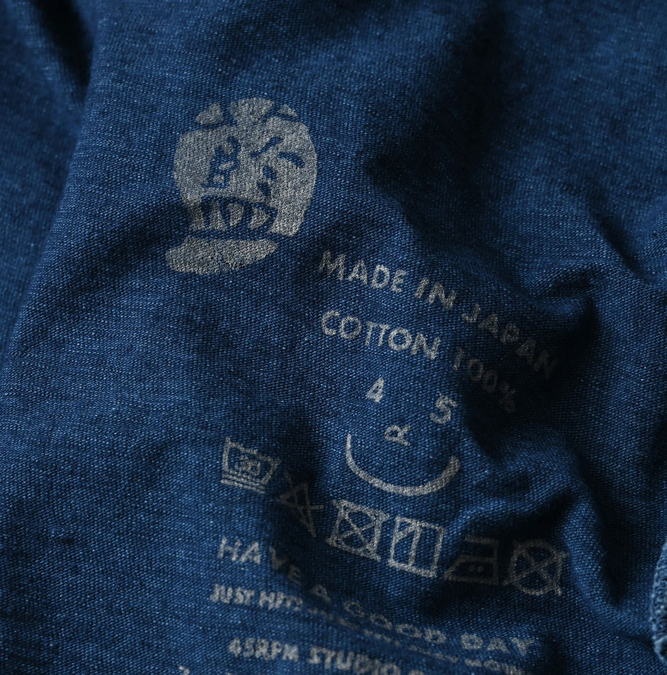 ◆美品◆45rpm◆インディゴTシャツ◆クジラ◆大きめ◆コットン◆ネイビー◆ 45R（フォーティファイブアール）| 天竺の9.8サイズオーシャンTシャツ
