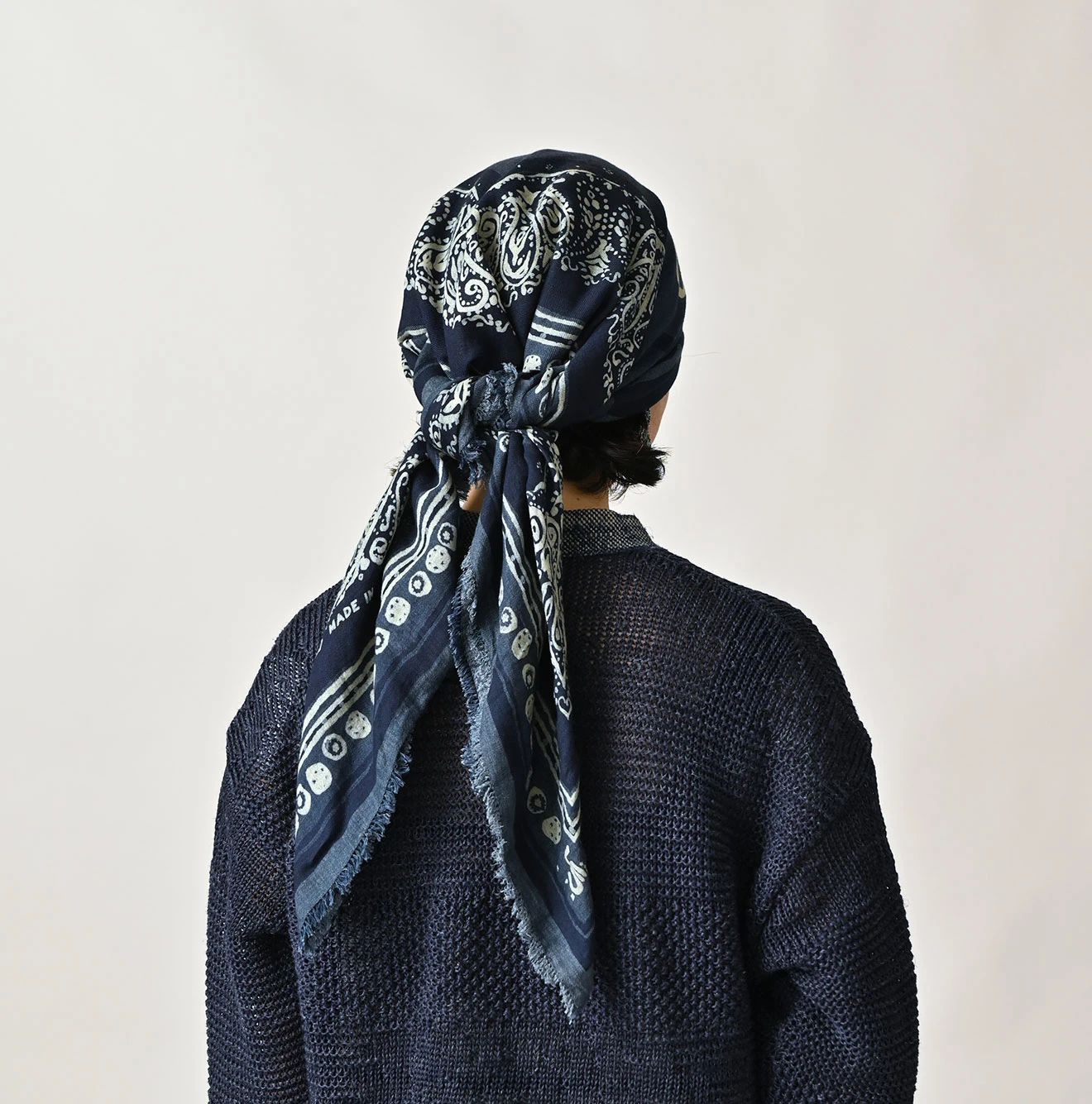 45R(フォーティファイブアール) |スーピマ綾のボタニカル風呂敷（インディゴ）