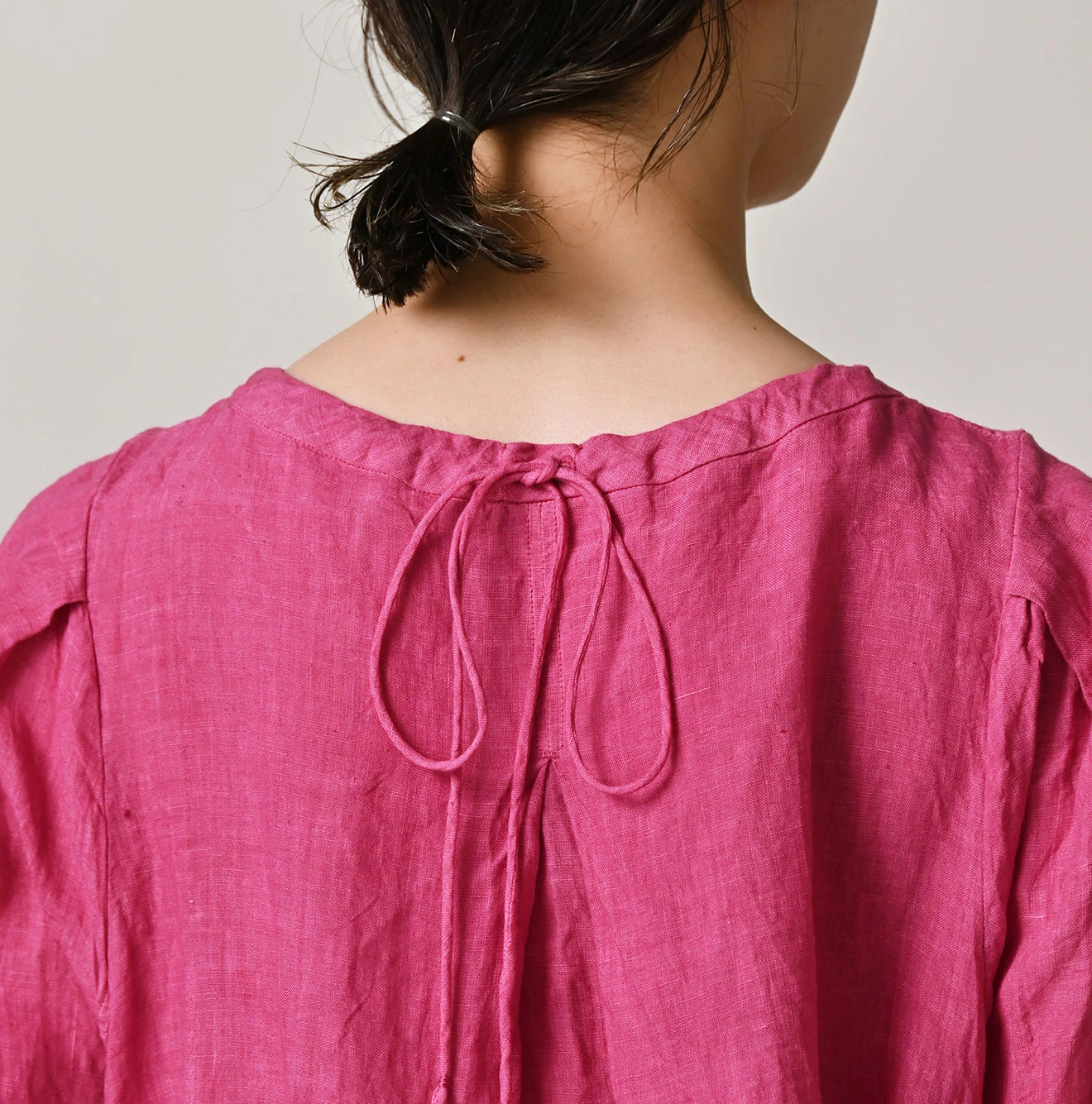 45R(フォーティファイブアール) |インドリネンのタックドレス（45草染）