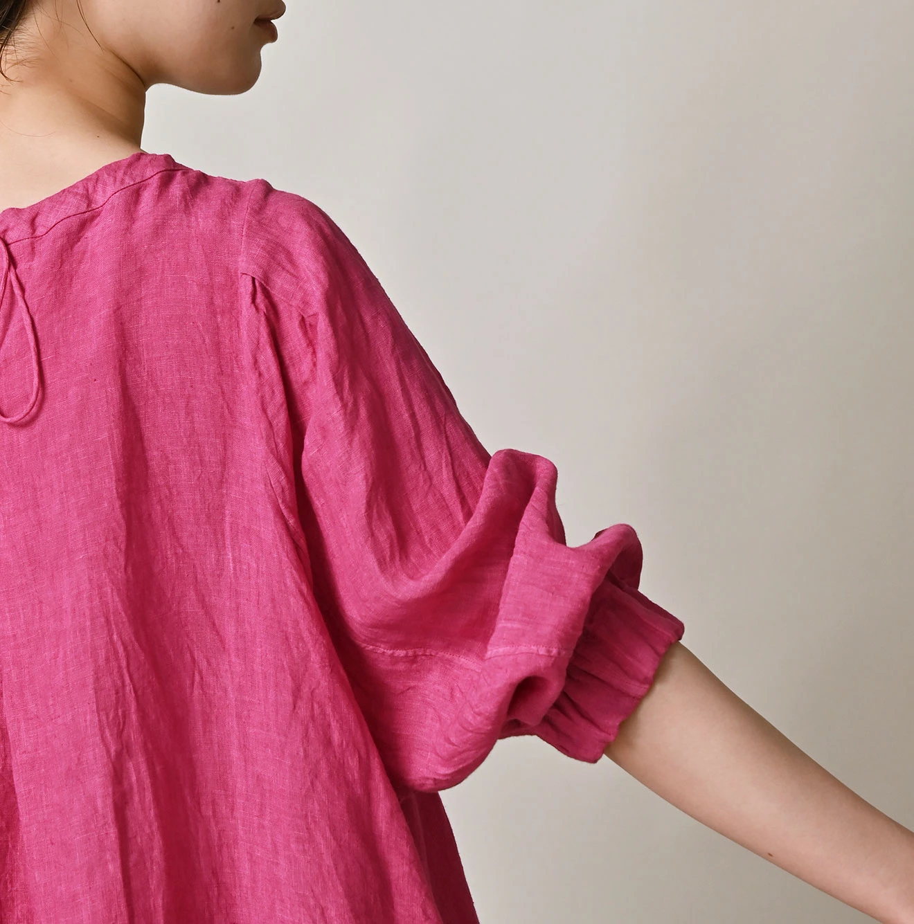 45R(フォーティファイブアール) |インドリネンのタックドレス（45草染）