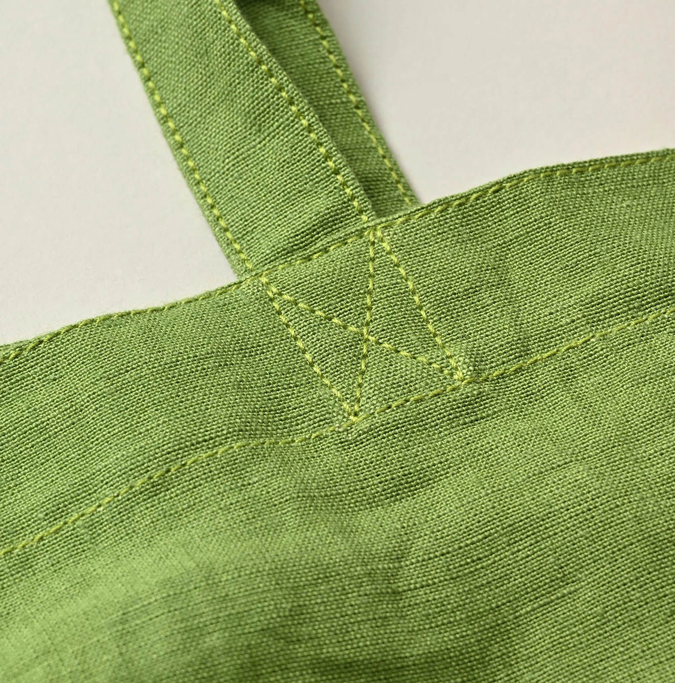 45R(フォーティファイブアール) |インドリネンナスッピー君プリントの45星トート（大）