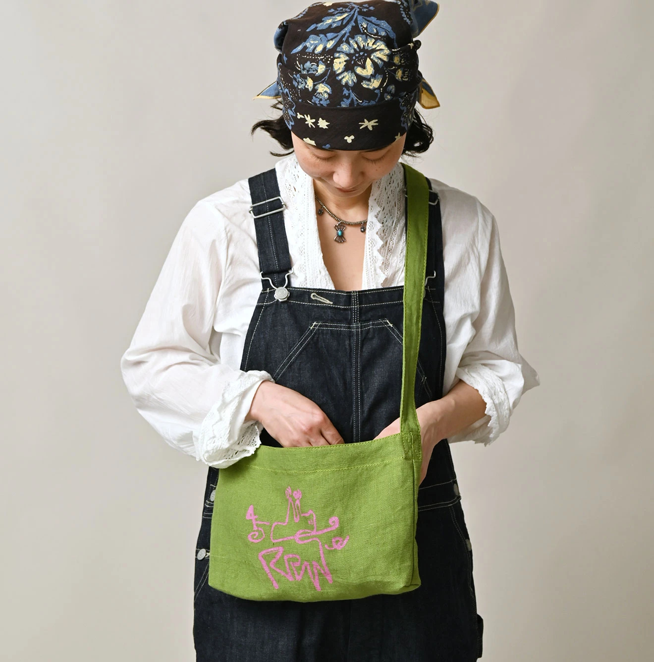 45R(フォーティファイブアール) |インドリネンナスッピー君プリントの45星トート（小）