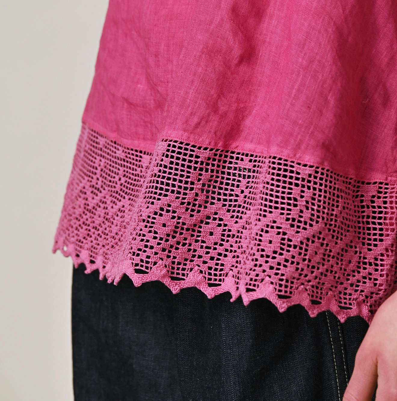 45R(フォーティファイブアール) |インドリネン×レースのフレアキャミソール（45草染）