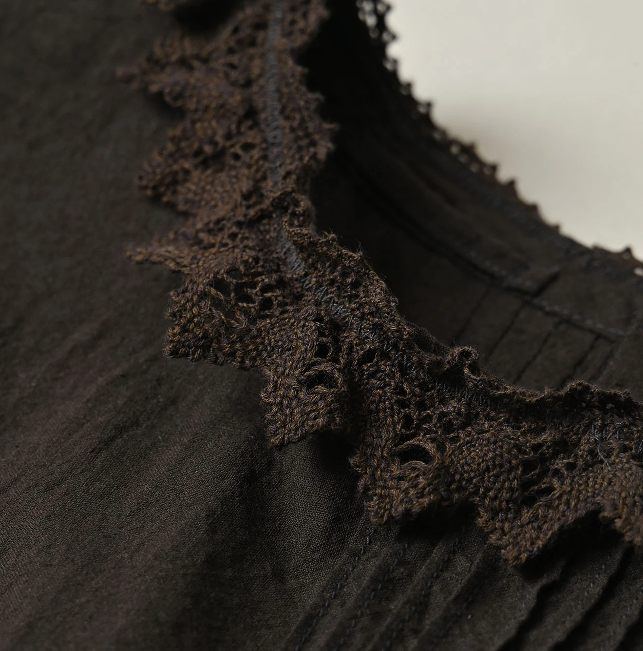 45R(フォーティファイブアール) |インドカディのピンタックレースブラウス