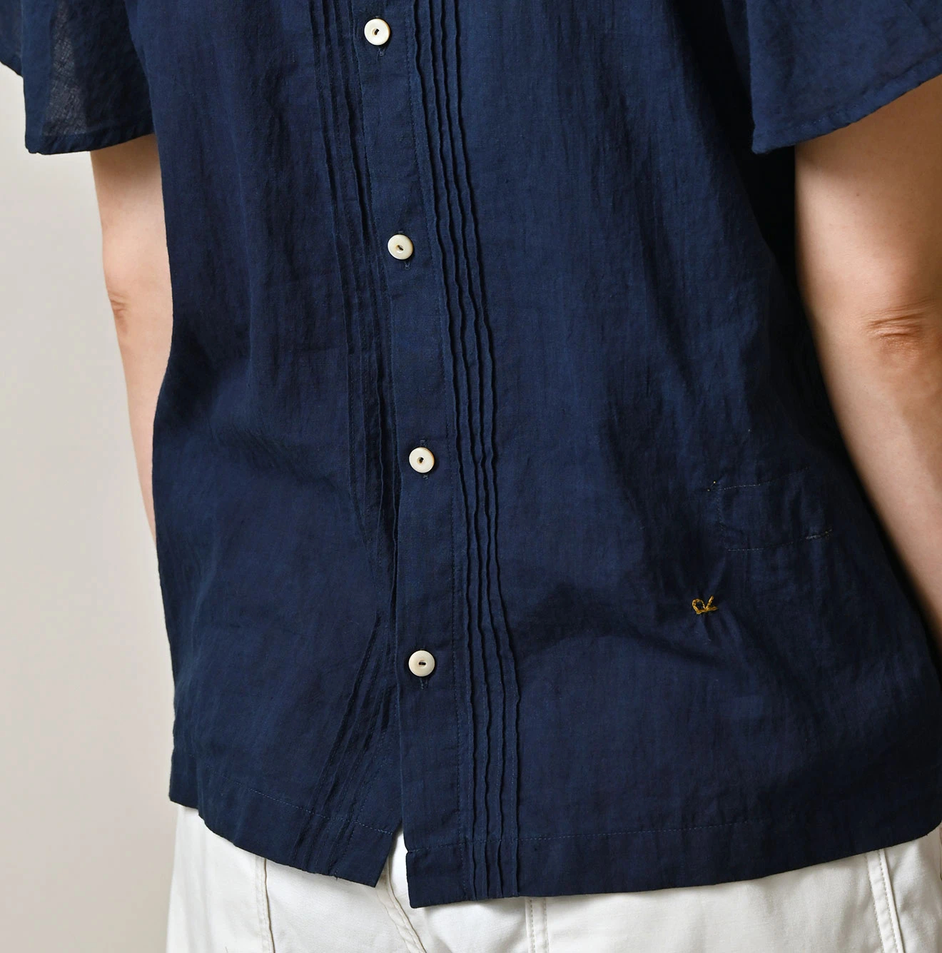 45R(フォーティファイブアール) |インドカディのピンタックレースブラウス（藍）