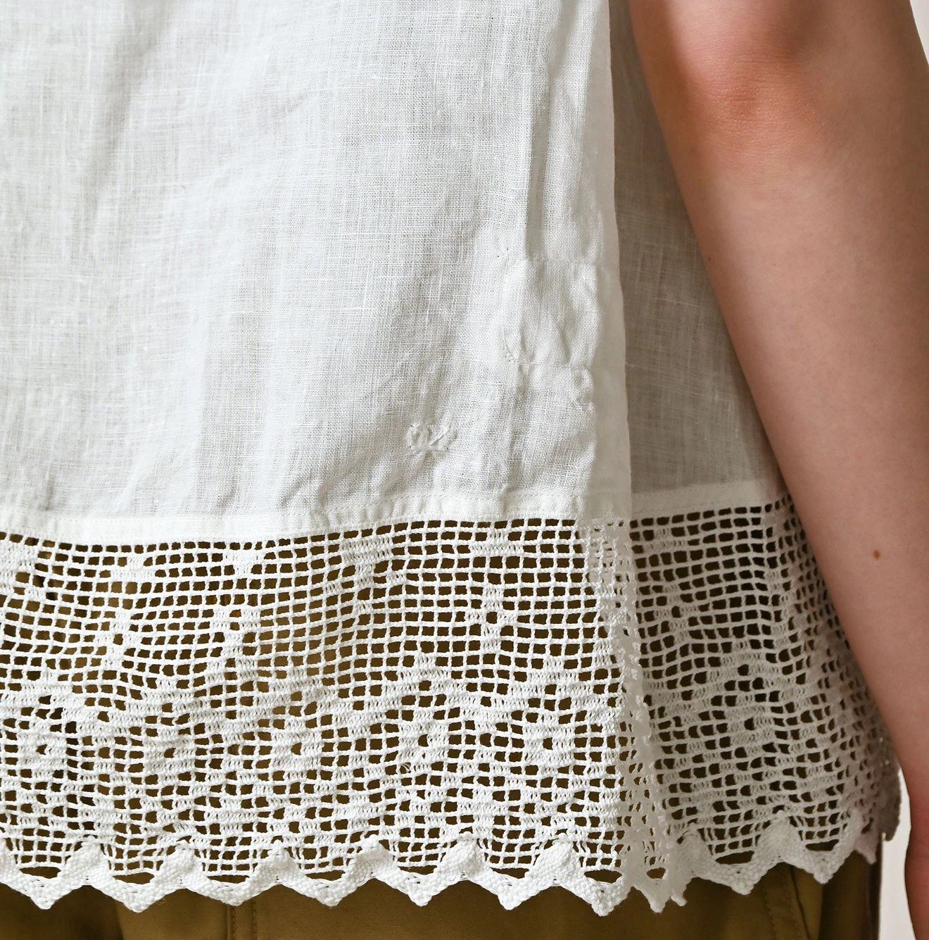 45R(フォーティファイブアール) |インドリネン×レースのフレアキャミソール
