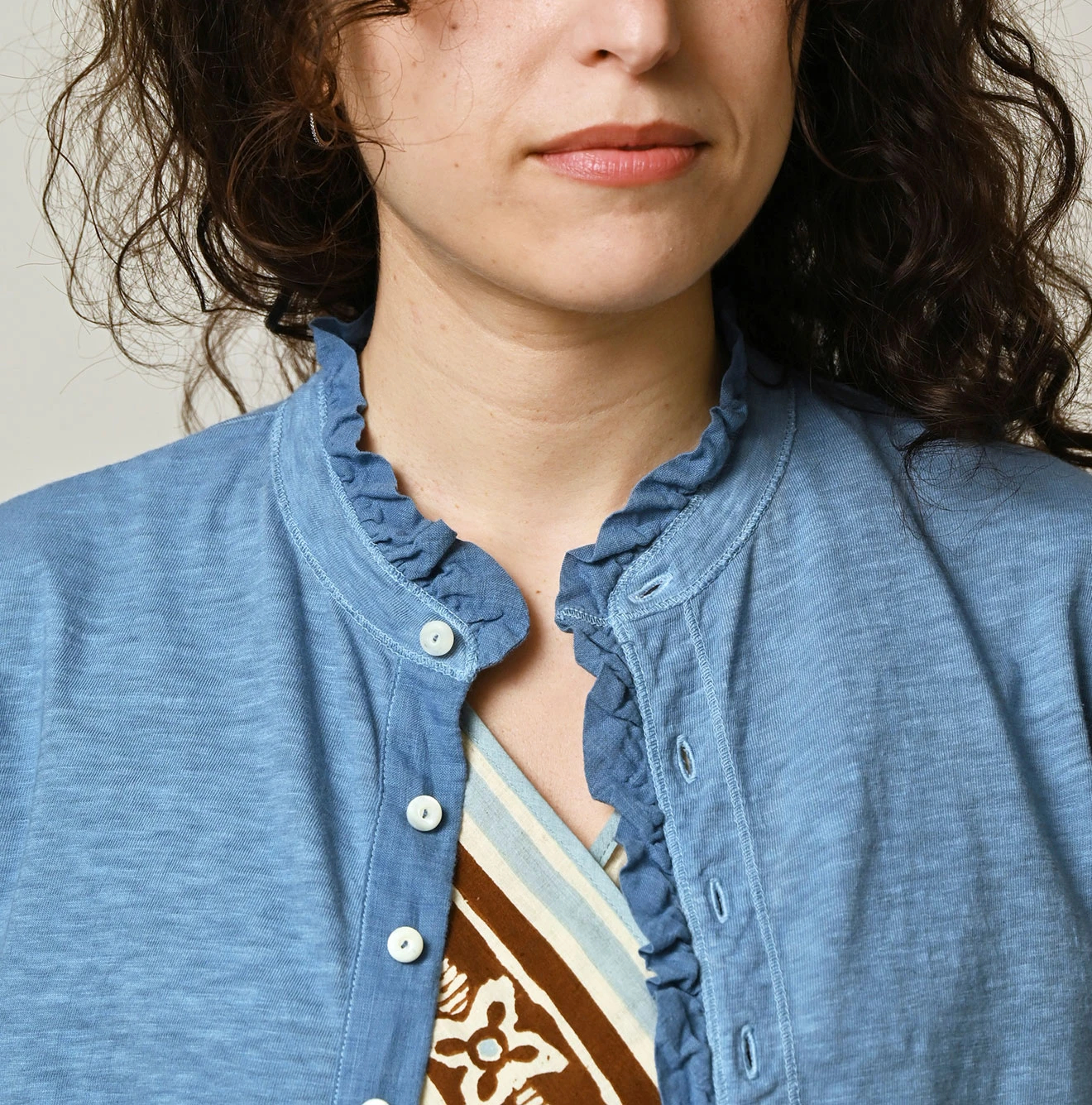 45R(フォーティファイブアール) |天竺のフリル四角カーディガン（45草染）