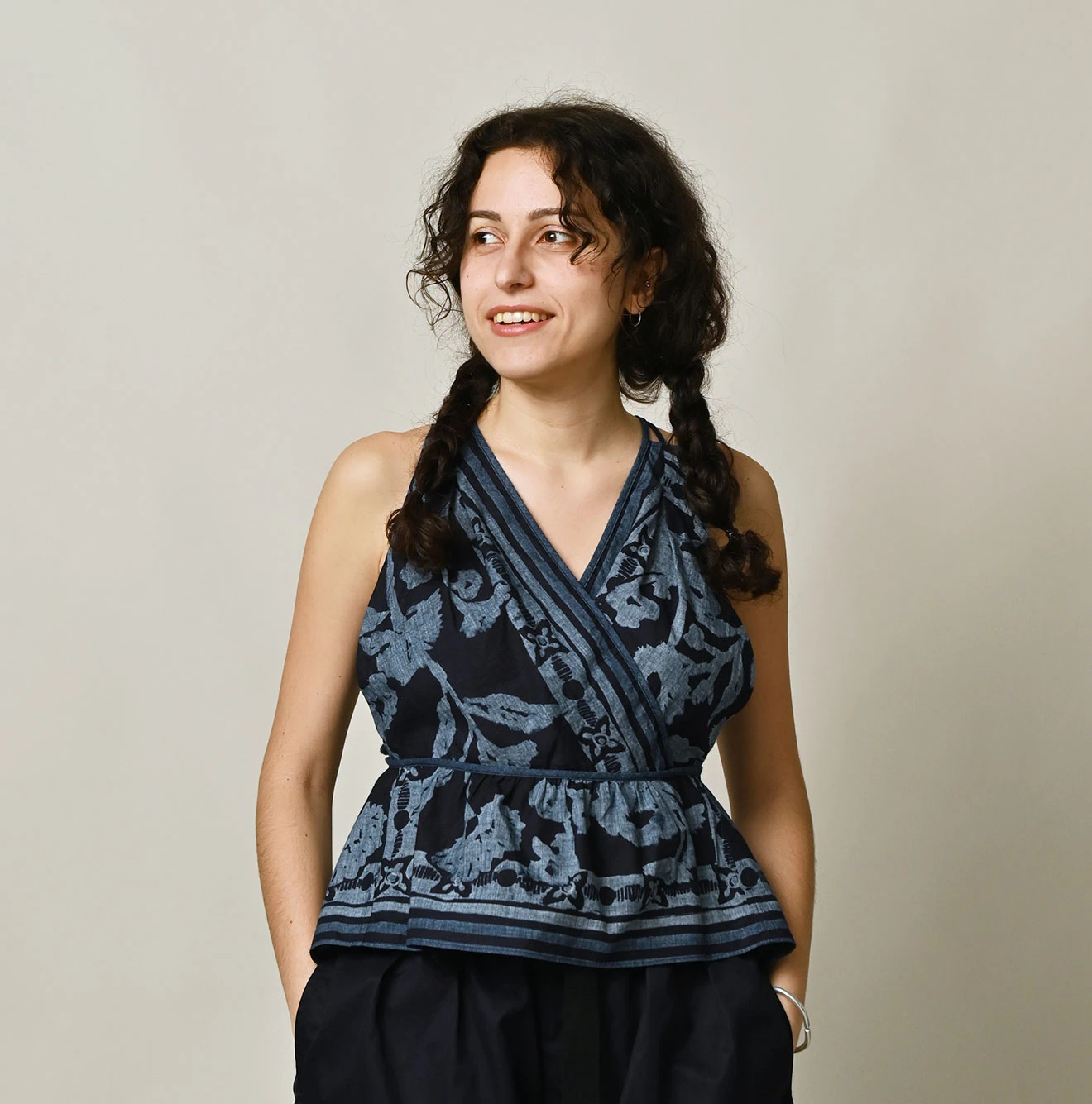 45R(フォーティファイブアール) |インドカディのフラックスフラワータンクブラ（インディゴ）