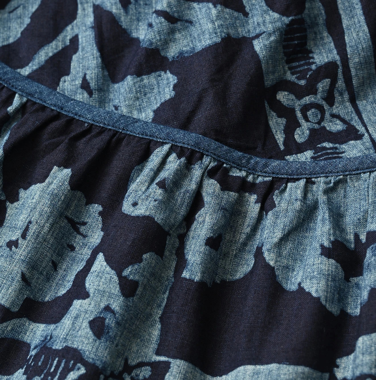 45R(フォーティファイブアール) |インドカディのフラックスフラワータンクブラ（インディゴ）