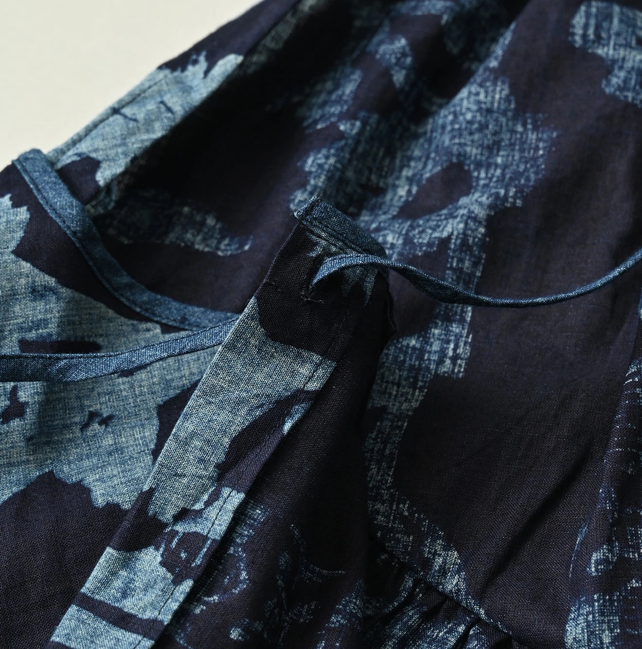 45R(フォーティファイブアール) |インドカディのフラックスフラワータンクブラ（インディゴ）