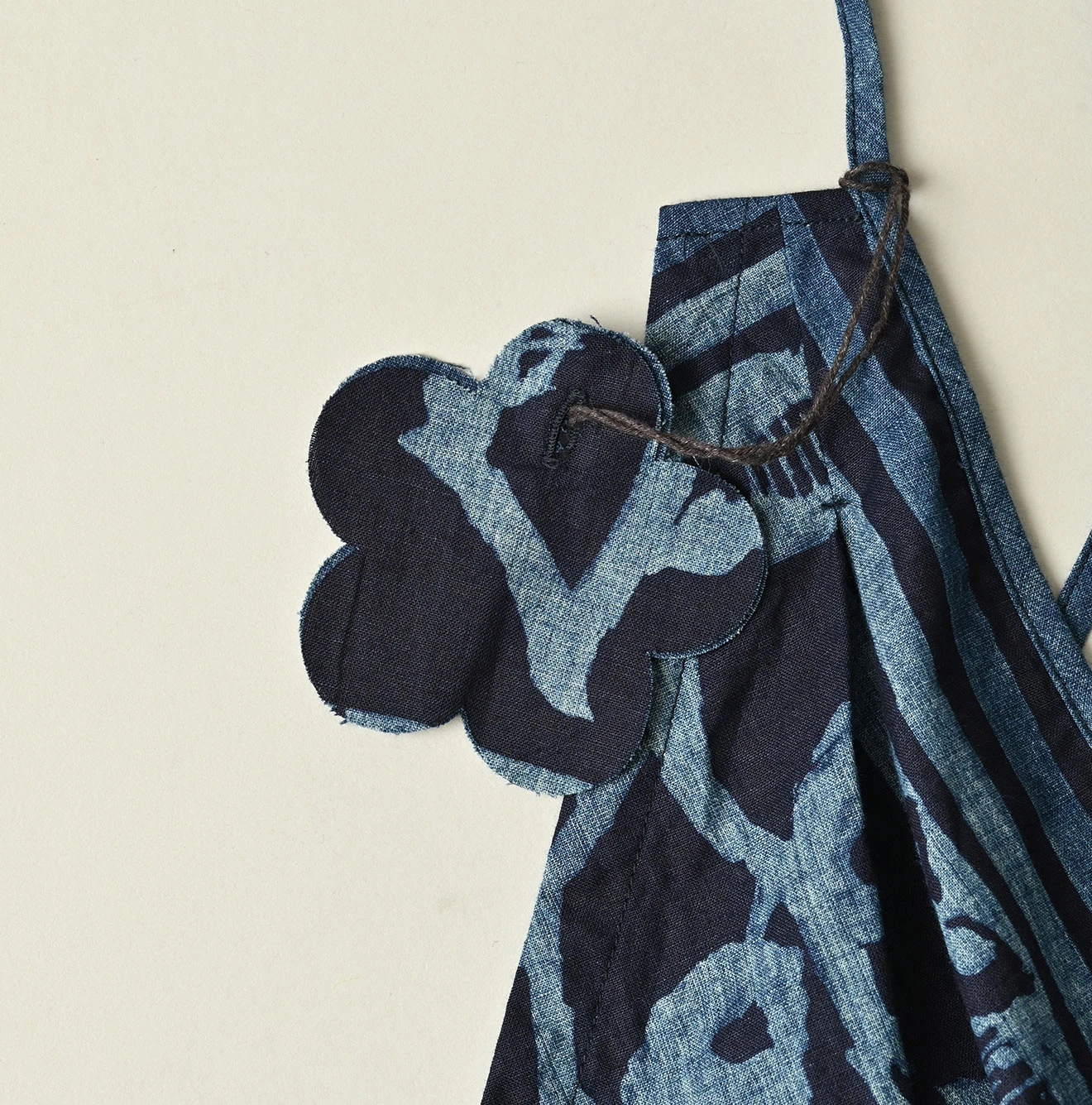 45R(フォーティファイブアール) |インドカディのフラックスフラワータンクブラ（インディゴ）