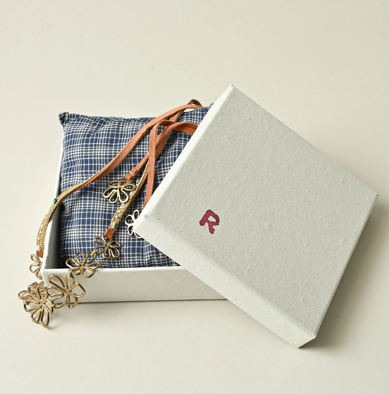 45R(フォーティファイブアール) |フラワーチョーカー