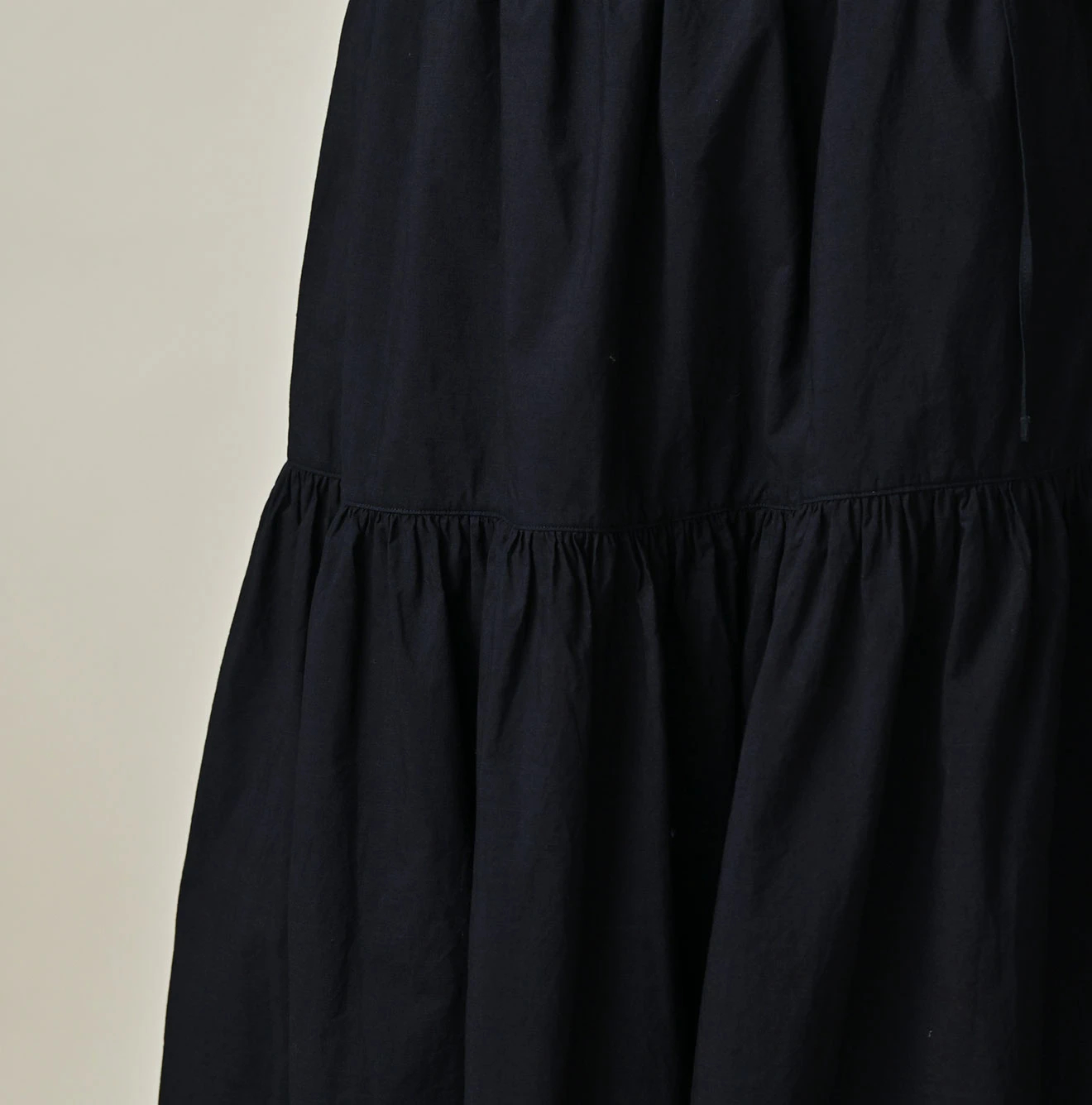 45R(フォーティファイブアール) |バチストカットワークのスカート（インディゴ）