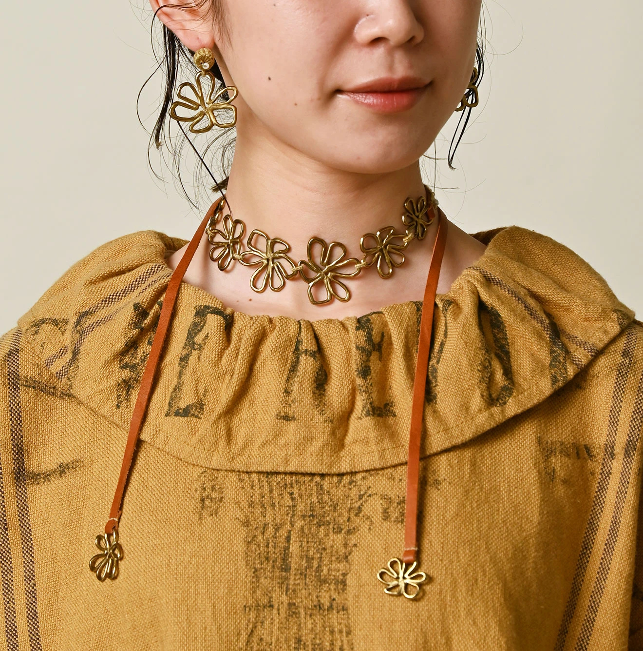 45R(フォーティファイブアール) |インドリネンサックのフリンジノースリーブトップ