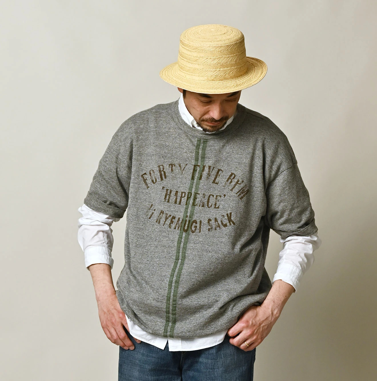 45R(フォーティファイブアール) |ニットソーサックロゴプリントの908Tシャツ