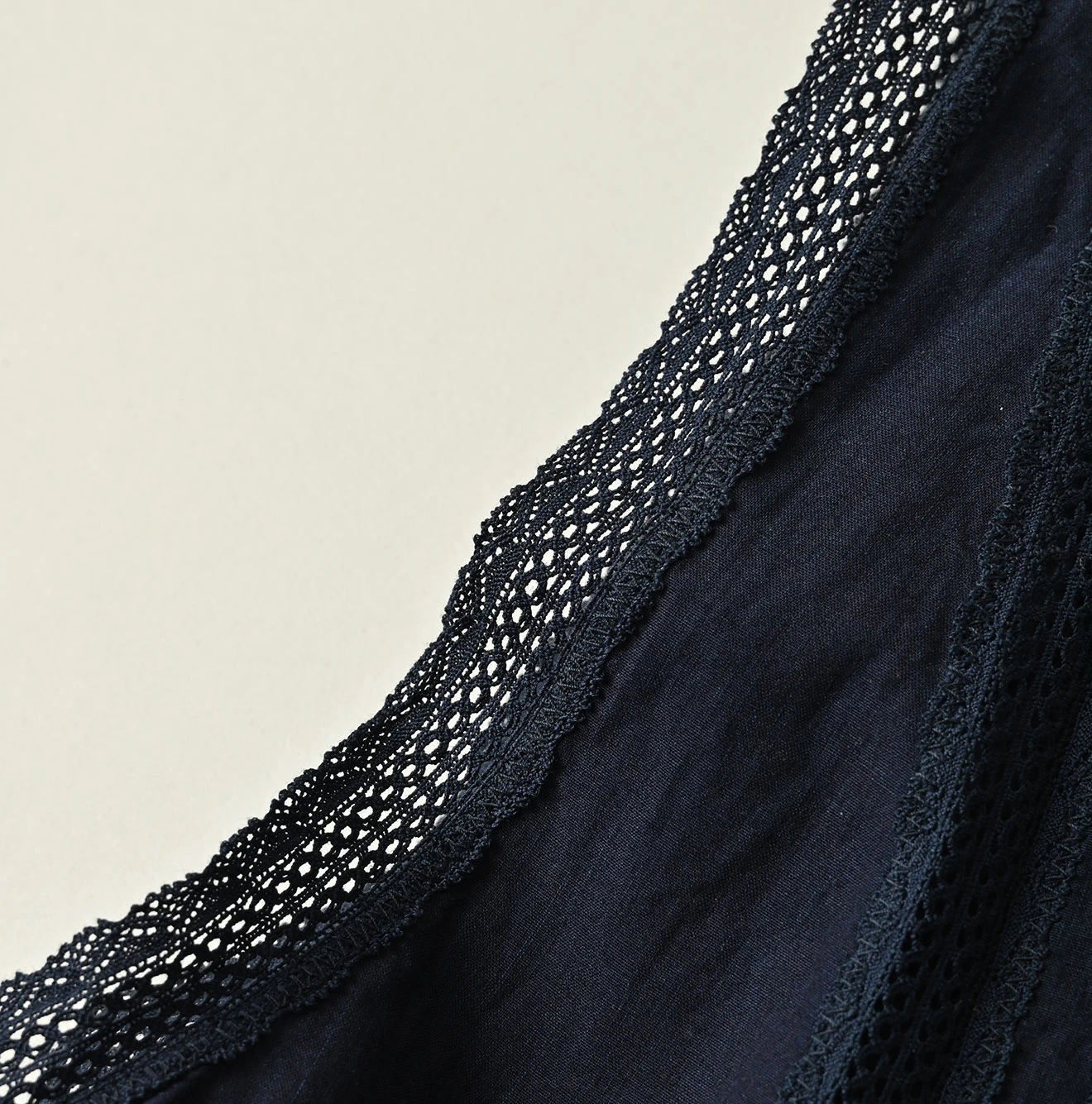 45R(フォーティファイブアール) |バチストカットワークのドレス（インディゴ）