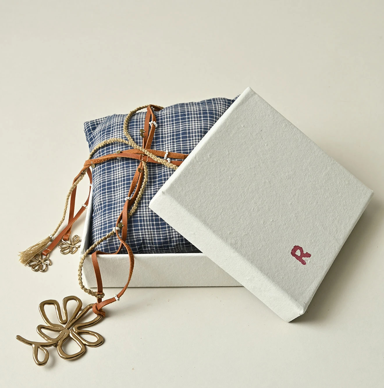 45R(フォーティファイブアール) |フラワーネックレス