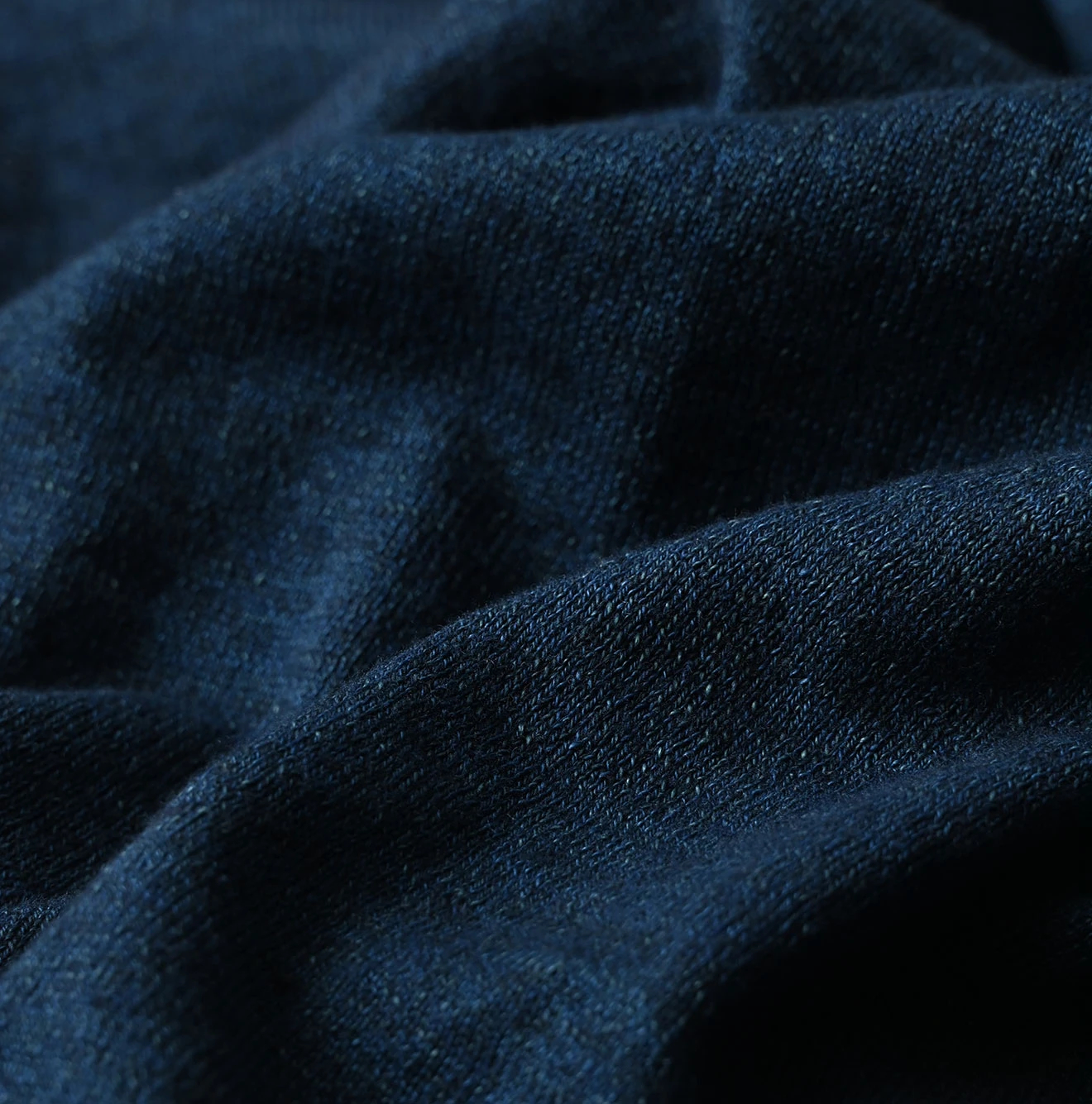 45R(フォーティファイブアール) |サックロゴプリントニットソーの908Tシャツ（インディゴ）