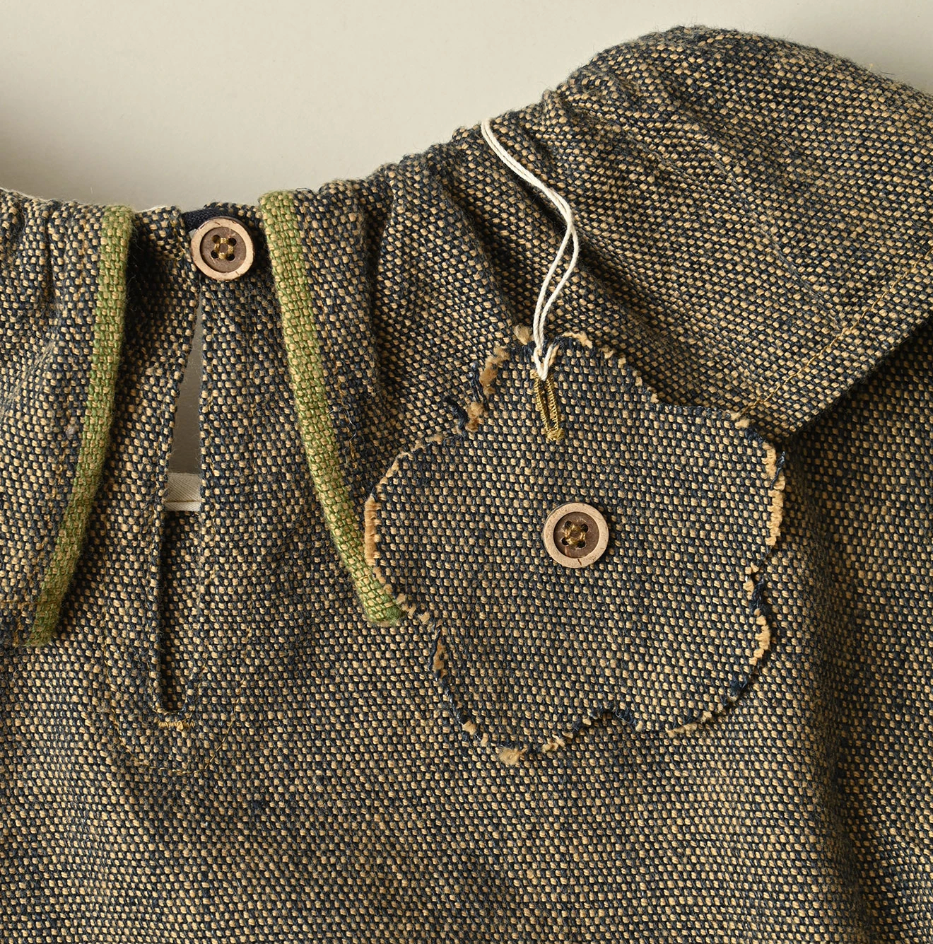 45R(フォーティファイブアール) |インドリネンサックのフリンジノースリーブトップ（藍）