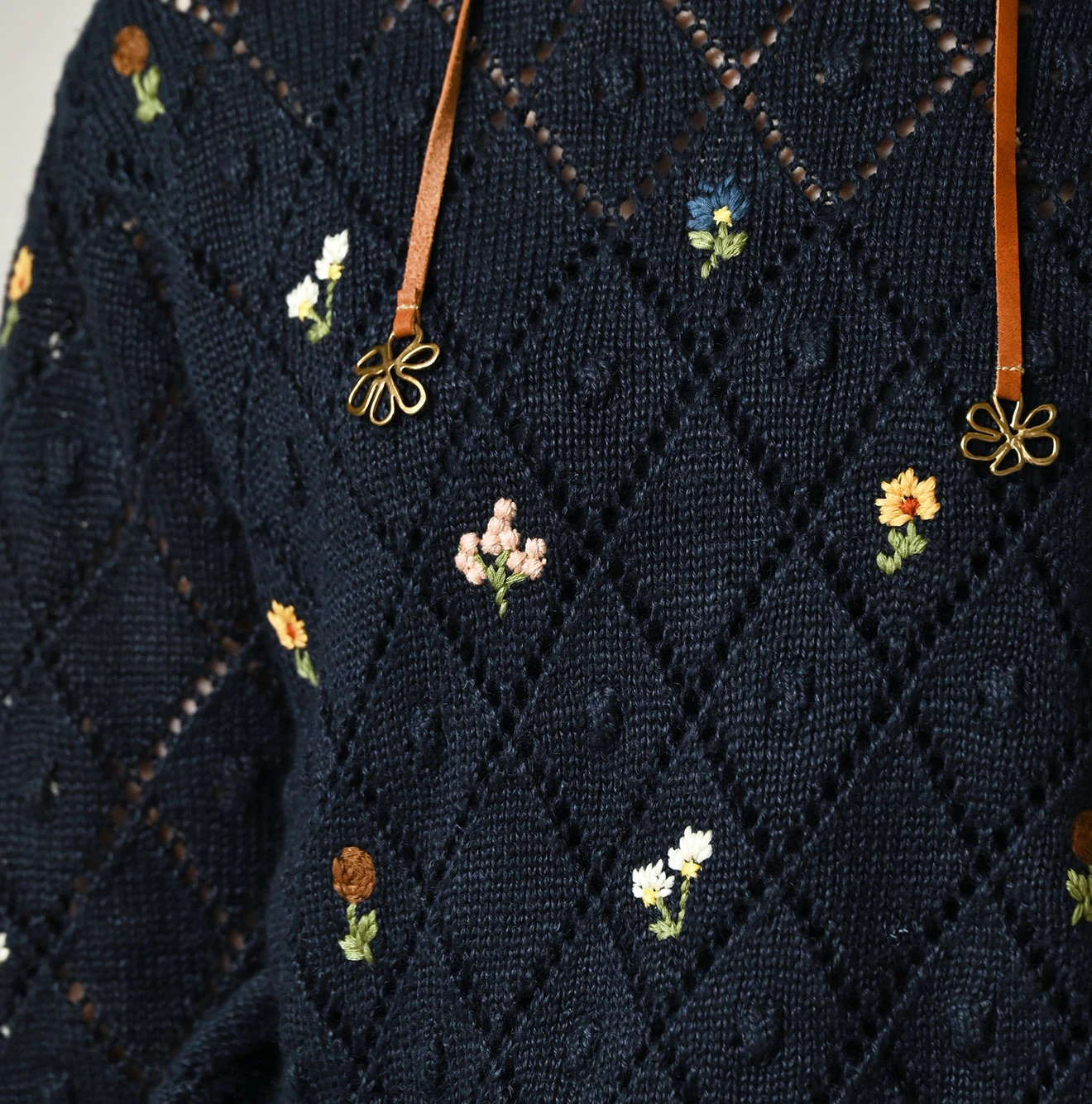 45R(フォーティファイブアール) |リネンヒッピーフラワーのパフセーター