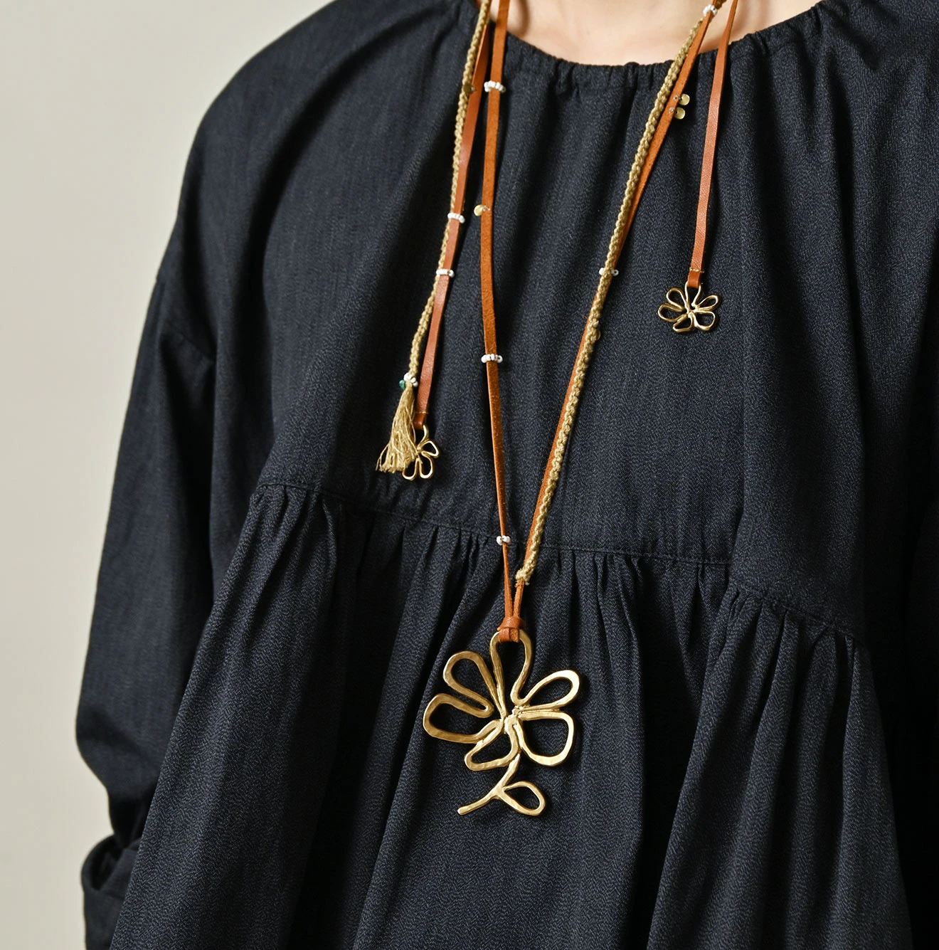 45R(フォーティファイブアール) |ONEONE 宝物のギャザーブラウス（インディゴ）