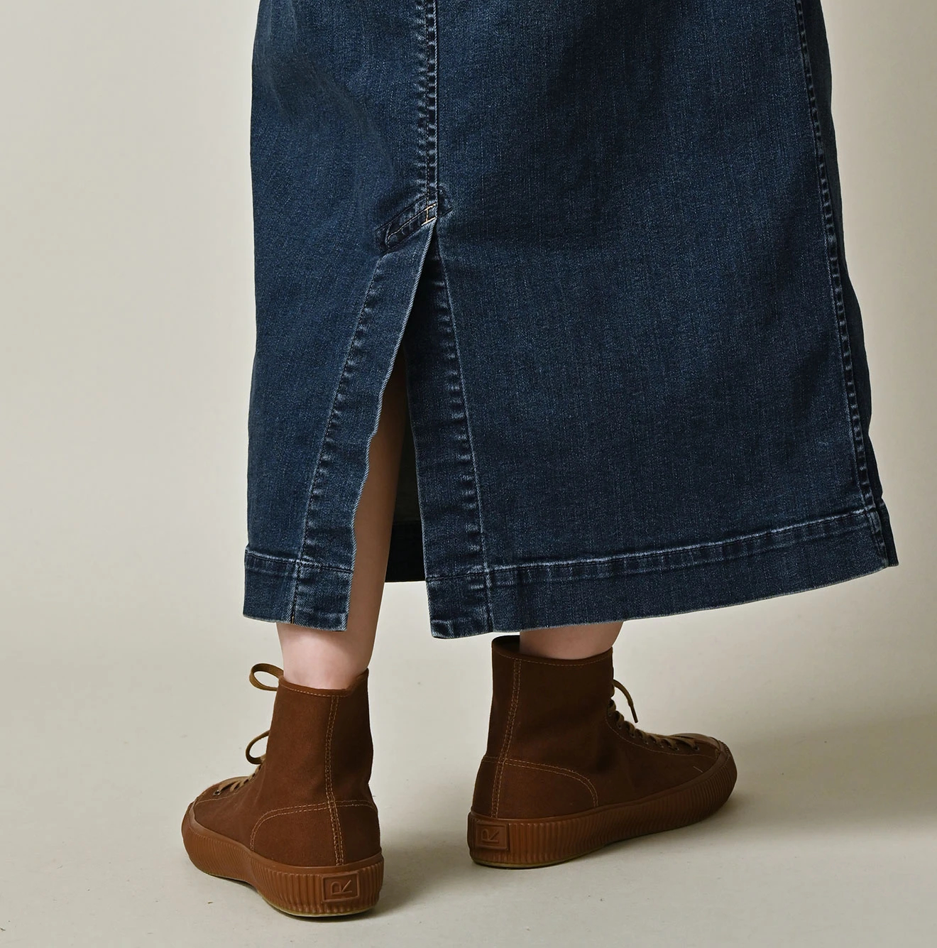 45R(フォーティファイブアール) |麦比古ストレッチデニムのペンシルスカート（重）