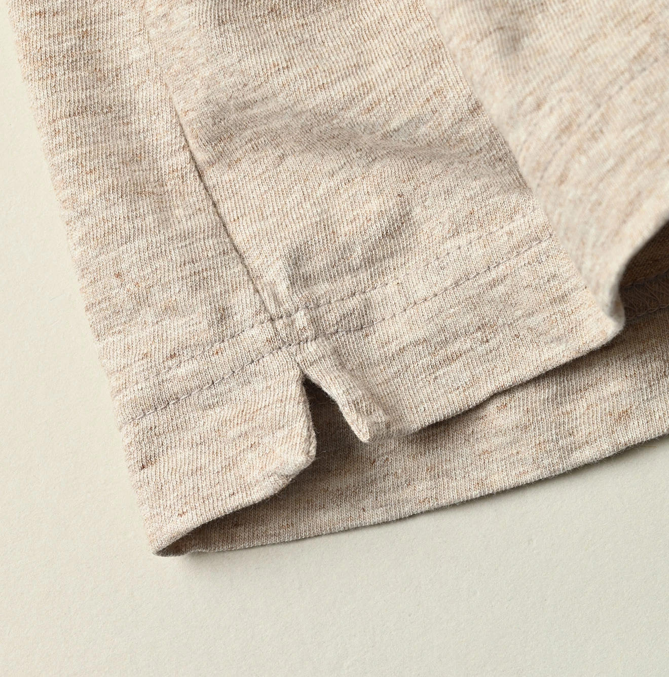 45R(フォーティファイブアール) |ナスッピー刺繍の908Tシャツ（トップ）