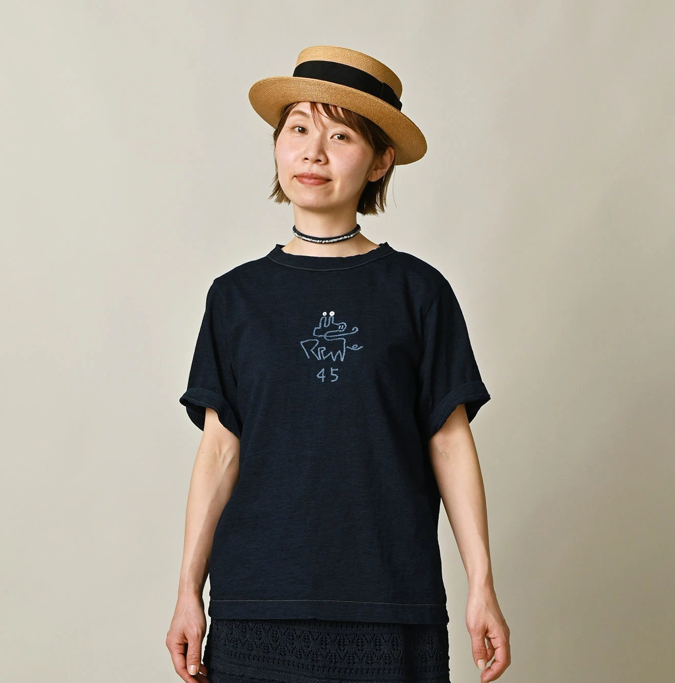45R（フォーティファイブアール）| ナスッピー刺繍の908Tシャツ